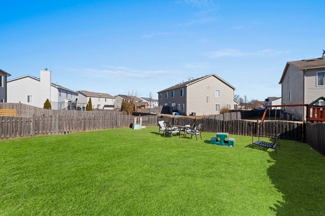 3020 Hoffman Street, Plano, IL 60545