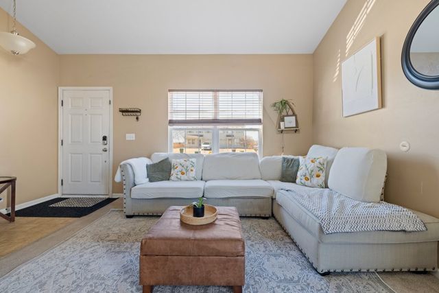 3020 Hoffman Street, Plano, IL 60545