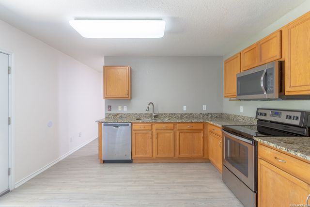 7711 Windview Way, San Antonio, TX 78244