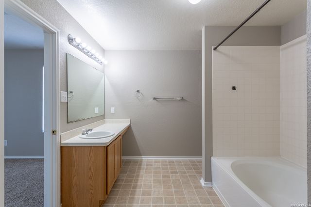 7711 Windview Way, San Antonio, TX 78244