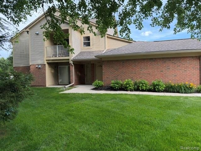 55194 Westchester Drive, Utica, MI 48316