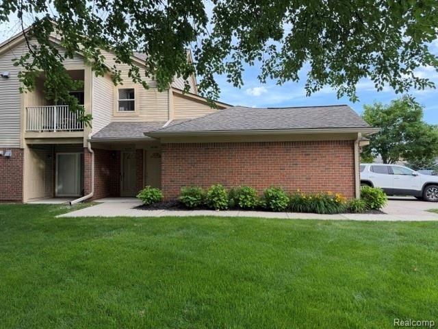 55194 Westchester Drive, Utica, MI 48316