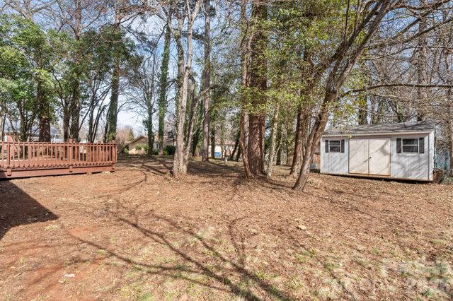 196 25th Street NW, Hickory, NC 28601