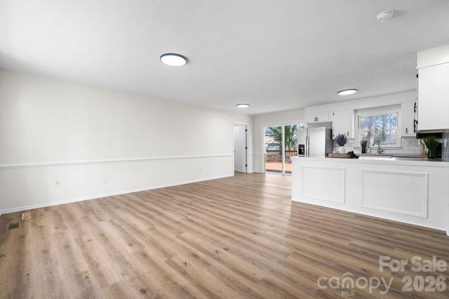 196 25th Street NW, Hickory, NC 28601