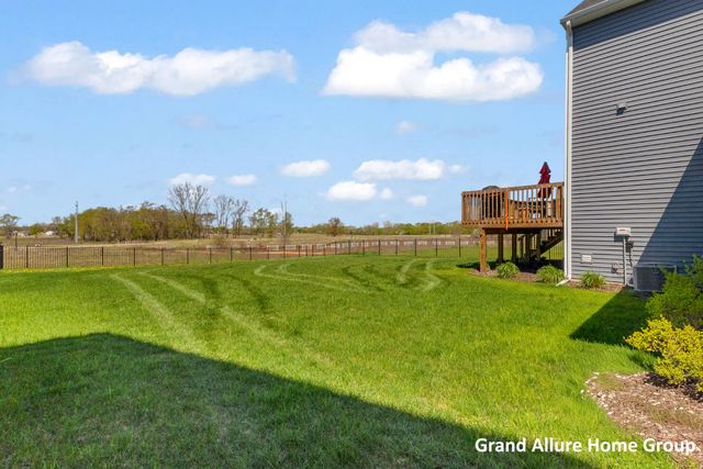 135 Brynwood Avenue, Holland Twp, MI 49423