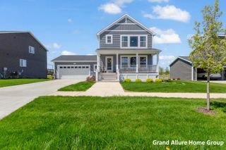 135 Brynwood Avenue, Holland Twp, MI 49423