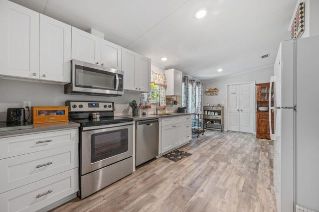 161 W Creek, Trinity, TX 75862