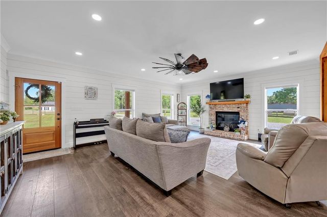 6576 E Ranch Road, Grand Bay, AL 36541