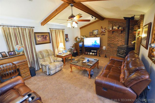 5747 E 620 Road, Locust Grove, OK 74352