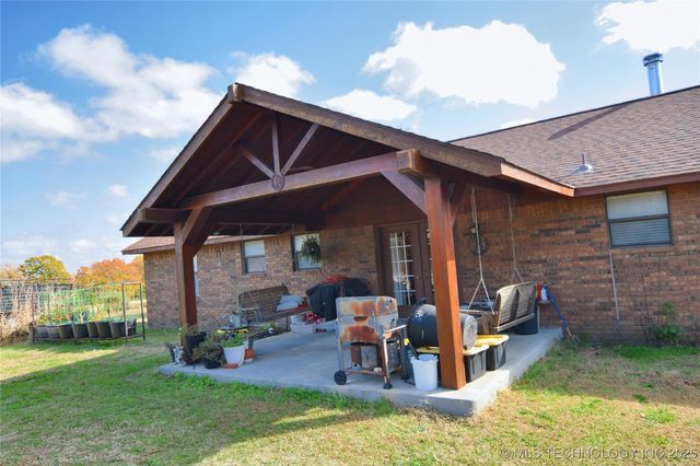 5747 E 620 Road, Locust Grove, OK 74352