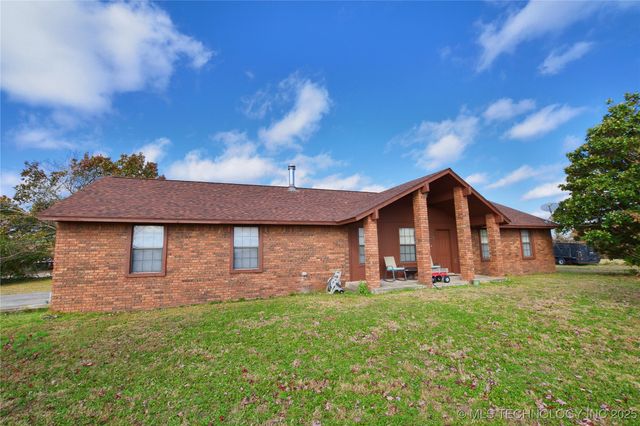 5747 E 620 Road, Locust Grove, OK 74352