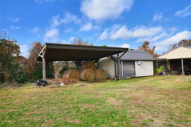 5747 E 620 Road, Locust Grove, OK 74352