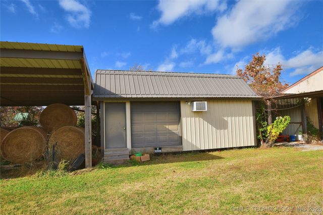 5747 E 620 Road, Locust Grove, OK 74352