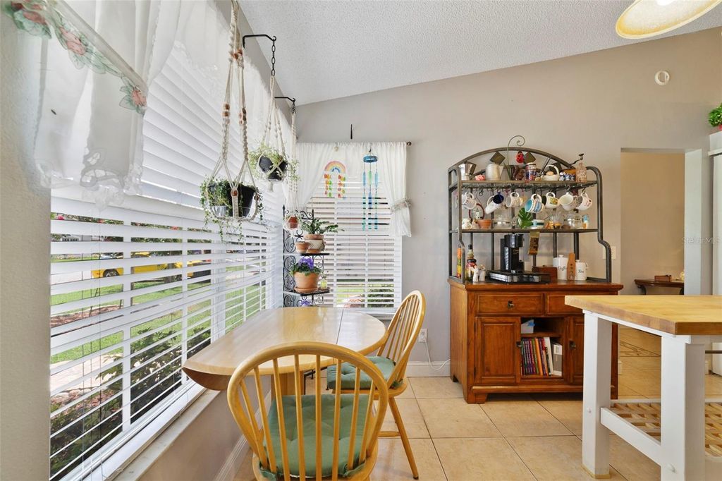 Image 7 of property listing at 9478 BRACKIN STREET, Orlando, FL 32825