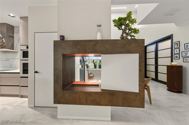 1991 MORNING SUN LN, Naples, FL 34119