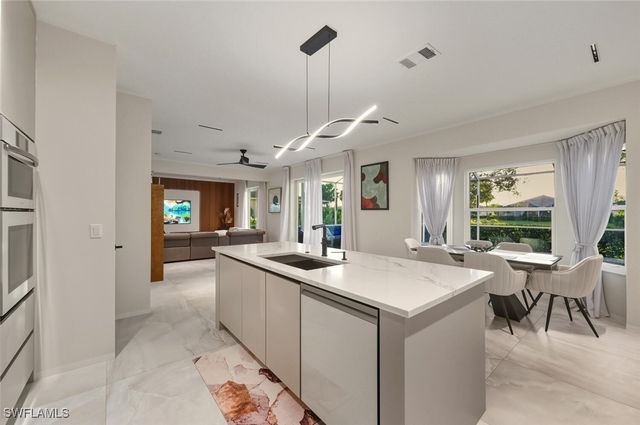 1991 MORNING SUN LN, Naples, FL 34119