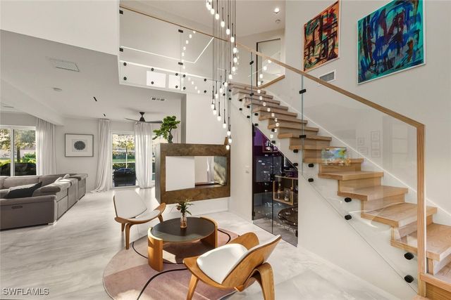 1991 MORNING SUN LN, Naples, FL 34119