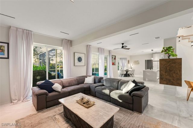 1991 MORNING SUN LN, Naples, FL 34119