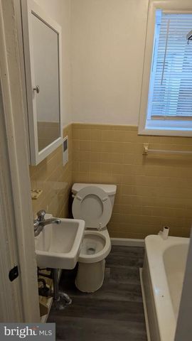 1538 S DOVER ST, Philadelphia, PA 19146