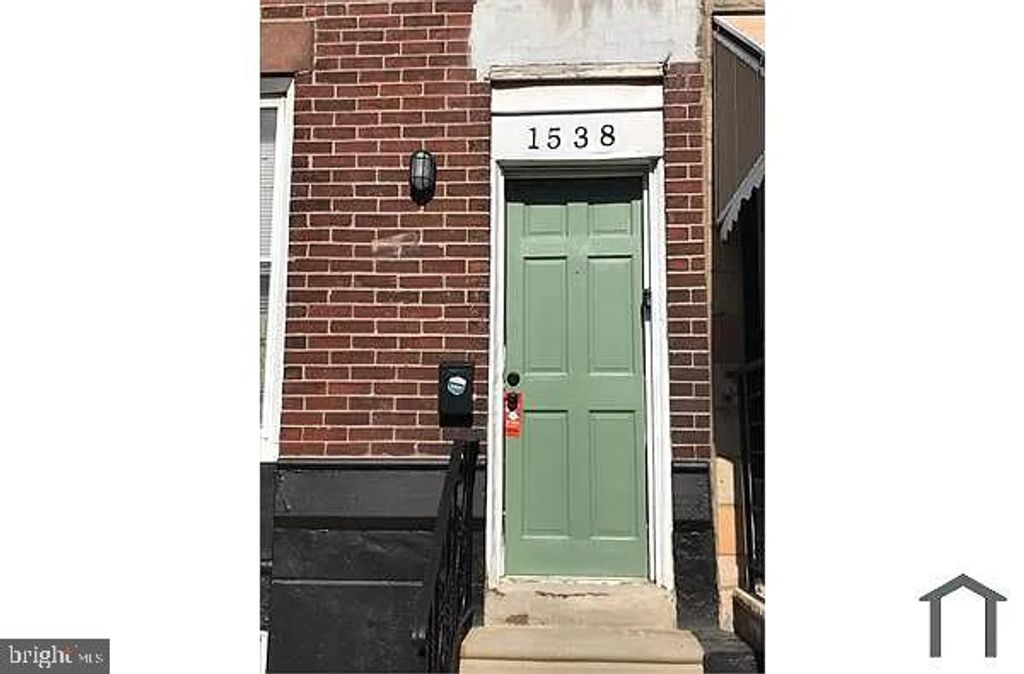 1538 S DOVER ST, Philadelphia, PA 19146