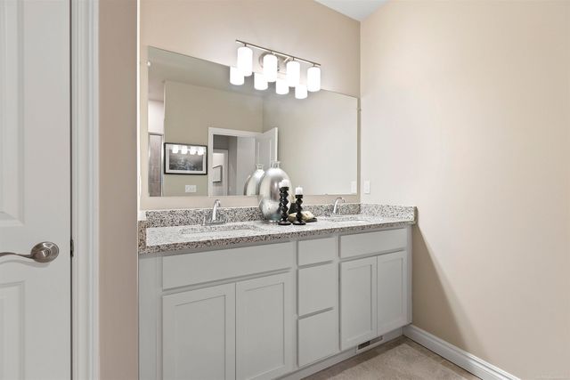 9901 Crossview Trail, Hartland Twp, MI 48855