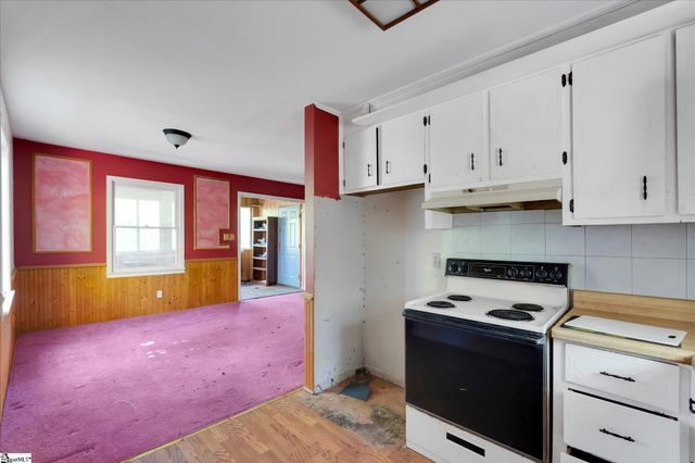 5454 Highway 11, Pickens, SC 29691
