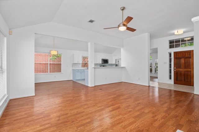 2014 White Oaks Hills Lane, Houston, TX 77339