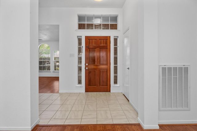 2014 White Oaks Hills Lane, Houston, TX 77339