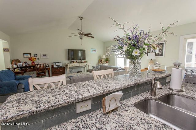 2086 Castlebridge Court NW, Calabash, NC 28467