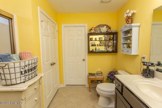 2086 Castlebridge Court NW, Calabash, NC 28467