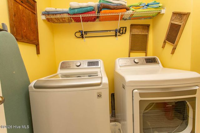 2086 Castlebridge Court NW, Calabash, NC 28467