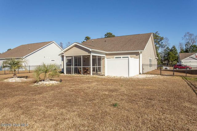 2086 Castlebridge Court NW, Calabash, NC 28467