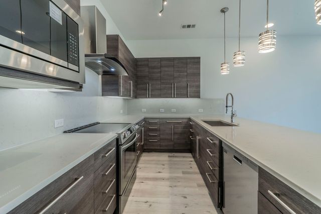 1022 ELDORADO Avenue 104, Dallas, TX 75208