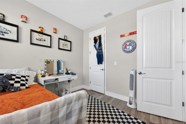 5123 FLAG STREET, Sarasota, FL 34232