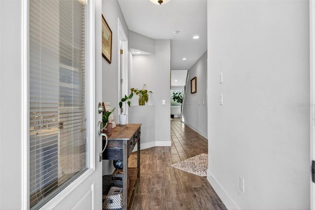 5123 FLAG STREET, Sarasota, FL 34232