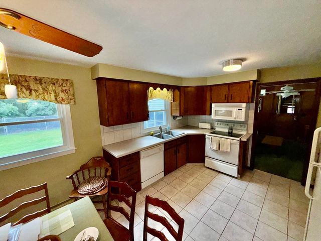 59 Pinedale Street, Manchester, NH 03102