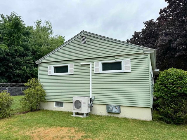 59 Pinedale Street, Manchester, NH 03102