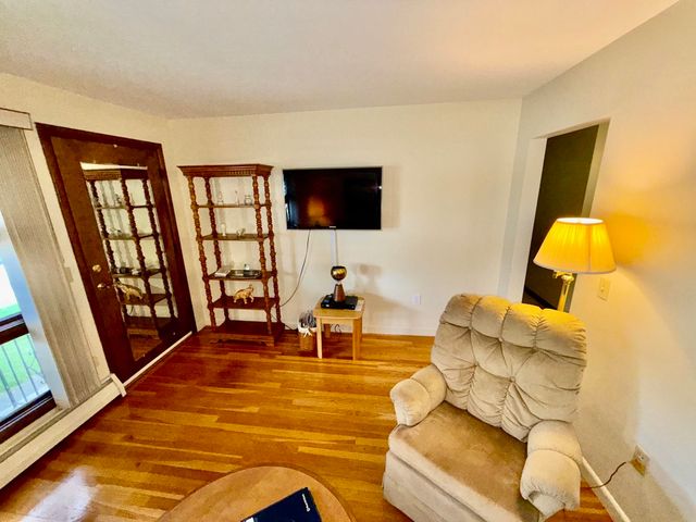 59 Pinedale Street, Manchester, NH 03102