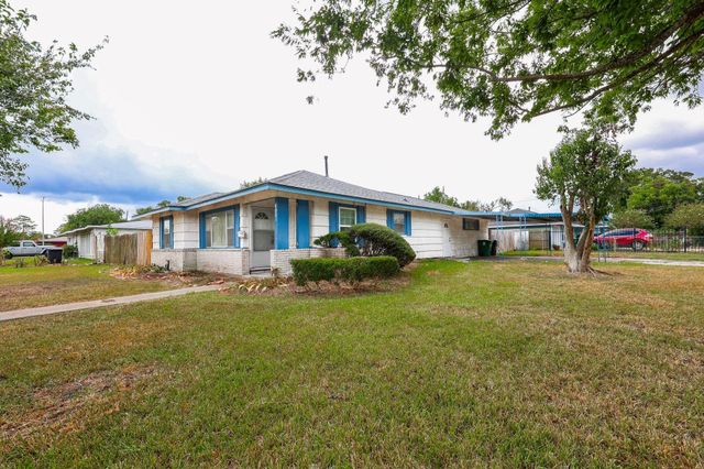 6002 Doulton Drive, Houston, TX 77033