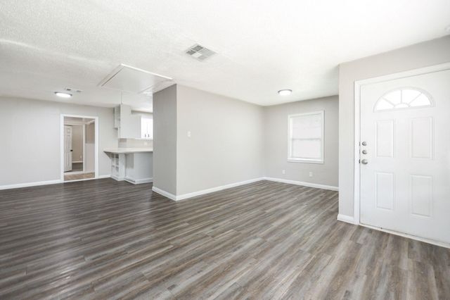6002 Doulton Drive, Houston, TX 77033