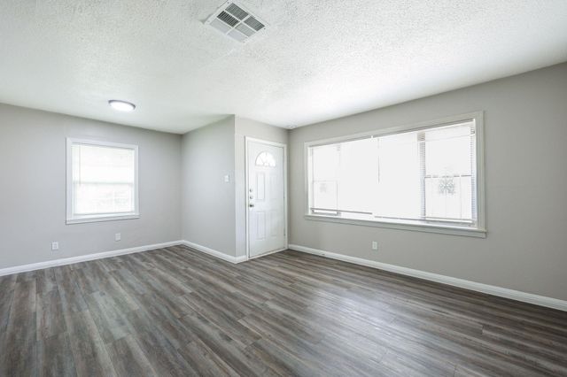 6002 Doulton Drive, Houston, TX 77033