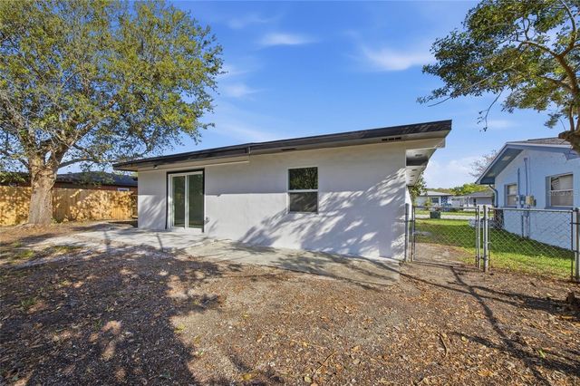 1811 DRIFTWOOD CIRCLE S, Oldsmar, FL 34677