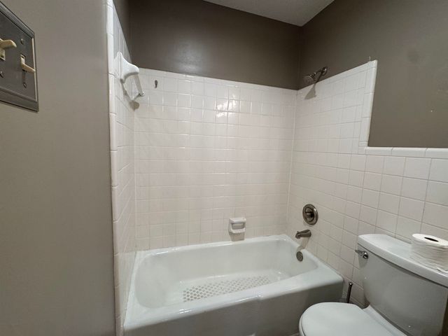 8007 STEVEN FRANKLIN DR, Bartlett, TN 38133