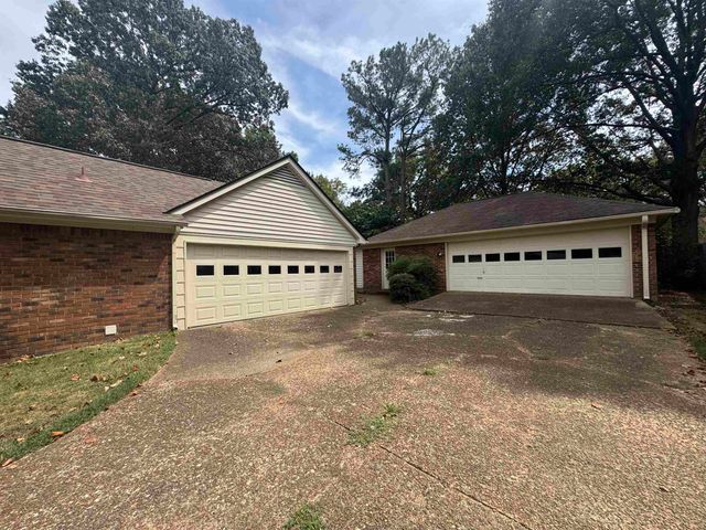 8007 STEVEN FRANKLIN DR, Bartlett, TN 38133