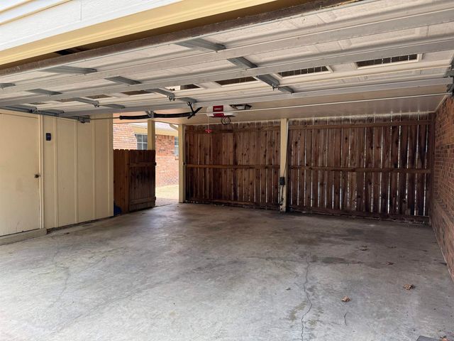 8007 STEVEN FRANKLIN DR, Bartlett, TN 38133