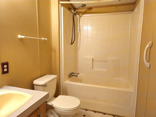 379 County Road 2199, Cleveland, TX 77327