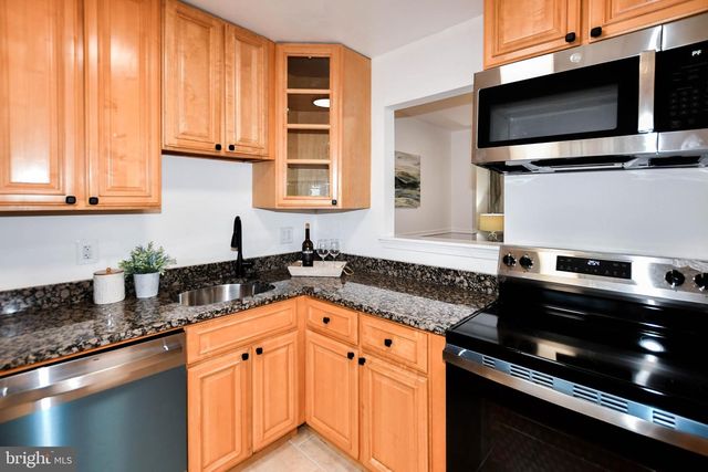 1114 ADELINE WAY, Capitol Heights, MD 20743