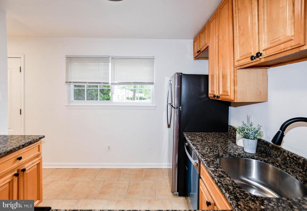Image 13 of property listing at 1114 ADELINE WAY, Capitol Heights, MD 20743