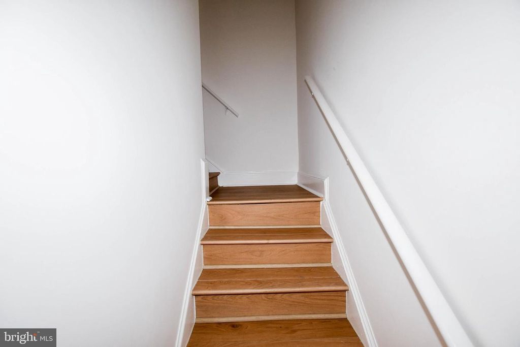 Image 27 of property listing at 1114 ADELINE WAY, Capitol Heights, MD 20743