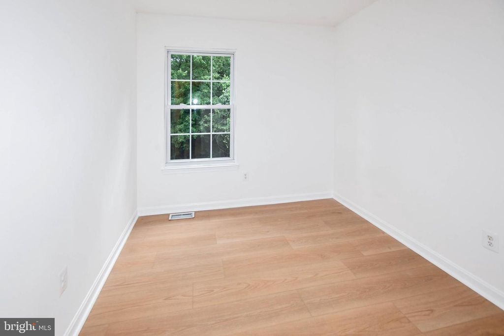 Image 34 of property listing at 1114 ADELINE WAY, Capitol Heights, MD 20743